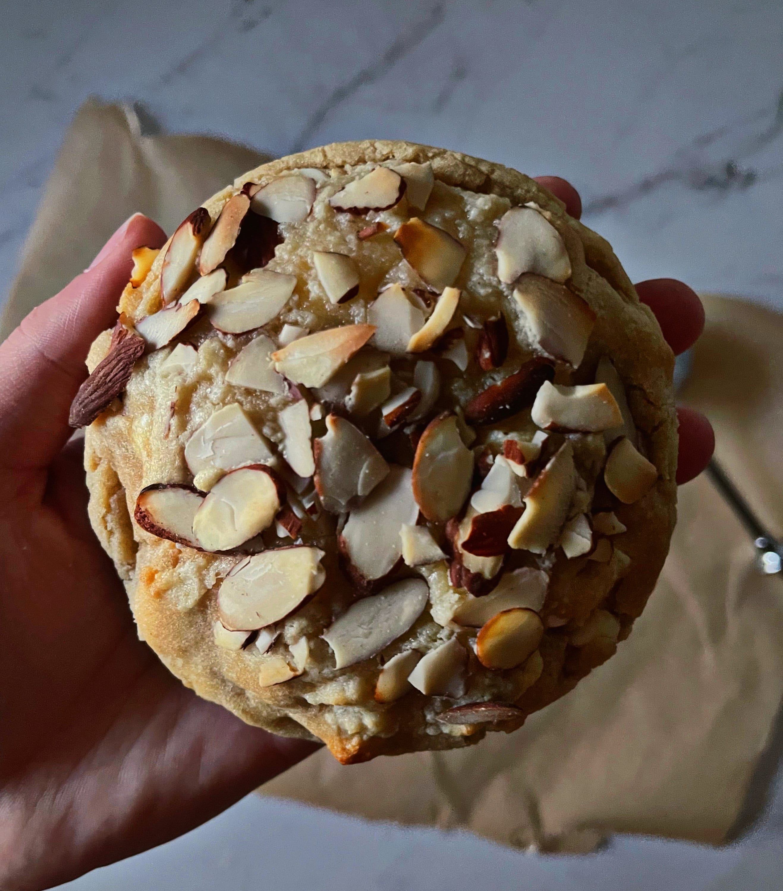 Recette de gros biscuits croissants aux amandes