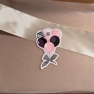 Stijlvolle sticker ballonset – roze, zwart, strepen en stippen – perfect als feest-, evenement- en huisdecoratie
