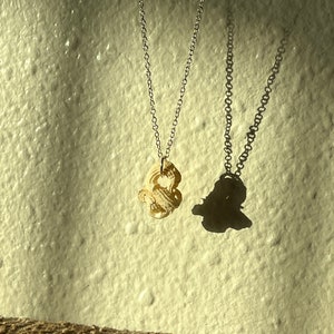 Gorgeous and unique coral type shell necklace