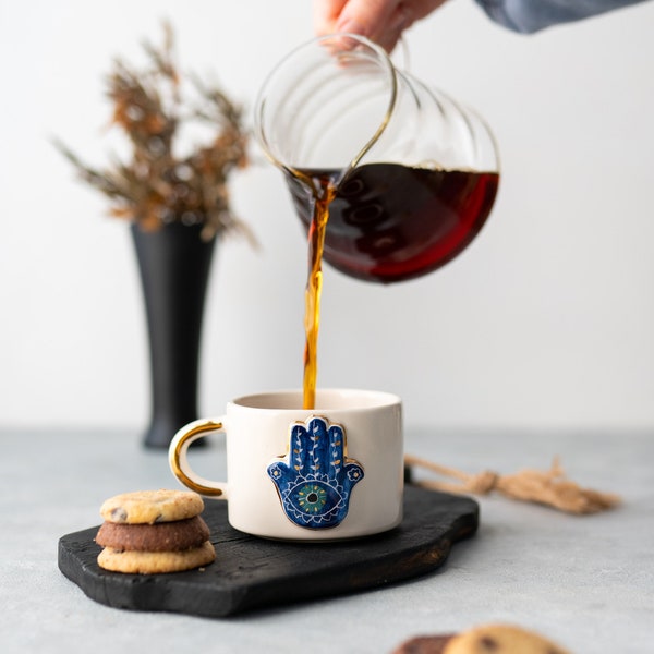 Motif de la main de Fatima, tasse pour les mauvais yeux, cadeau pour la mère, tasse nazar, tasse à café en céramique unique, cadeau pour elle, motif traditionnel