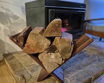 Chimenea de interior con leñero macizo Jarah
