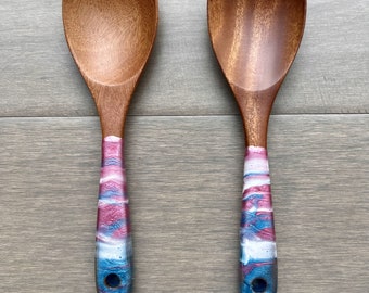 Wood & Resin Serving Spoons - A set of 2 - Wooden Blue Pink Serving Utensils, Wedding Gift for her, Wooden Salad Serves, Kitchen Utensils