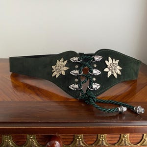 vintage 1980s dirndl corset belt Trachten cottagecore edelweiss