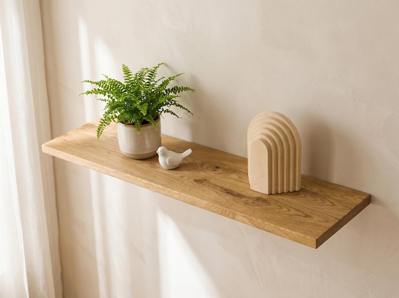 Ek svävande hylla – massiv ekhylla, rustik minimalistisk inredning, dolda konsoler, för badrum, kök, hängande hylla, Naturlig ek bild 3