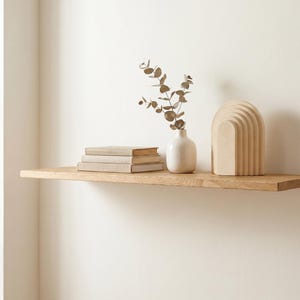 Ek svävande hylla – massiv ekhylla, rustik minimalistisk inredning, dolda konsoler, för badrum, kök, hängande hylla, Naturlig ek bild 5
