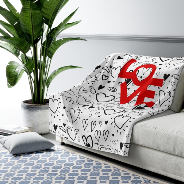 Love Blanket, Heart Blanket, Valentine's Gift for cozy Moment's, Cluddly Blanket