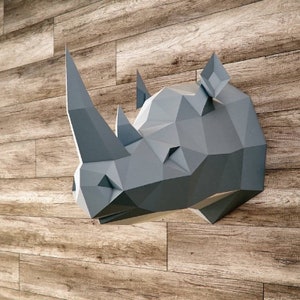 サイの頭: 折り紙の装飾 - ペーパークラフト用のデジタルファイル。印刷可能な PDF テンプレート。3D 折り紙モデル DIY。壁の装飾