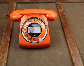 téléphone Grundig SIXTY vintage, design rétro, modèle rare et de collection, restauré et fonctionnel, téléphone Pop Art, téléphone Grundig