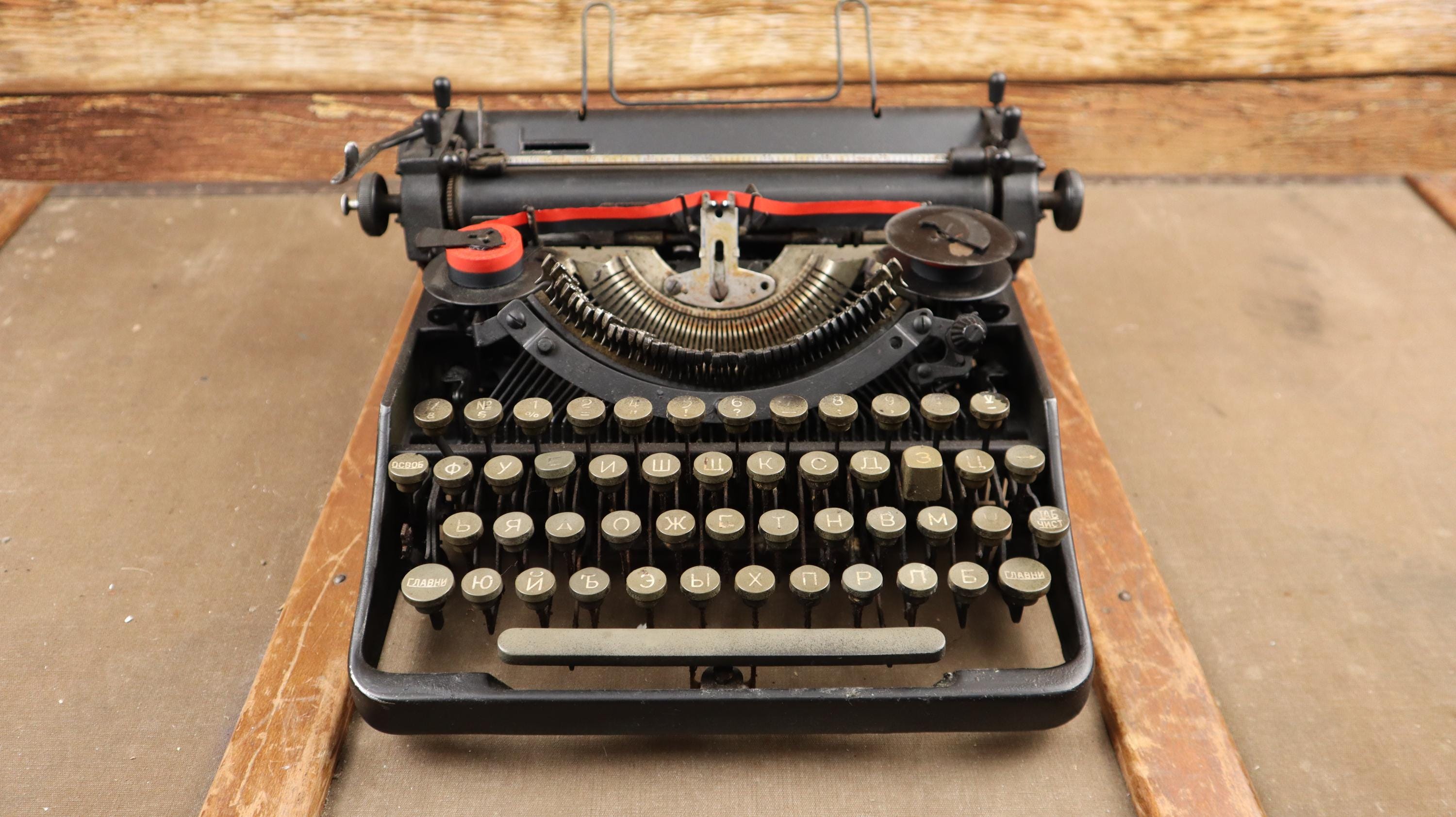 スウェーデン軍　タイプライター Russian cyrillic typewriter - Etsy 日本