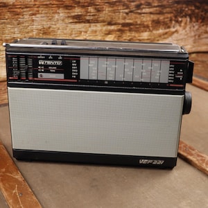 Vintage Transistorradio VEF 221 original Lettland 1988