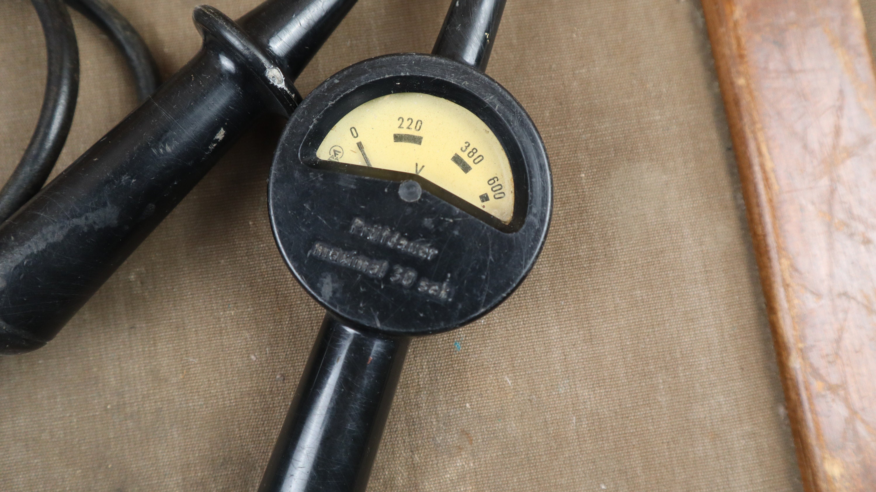Old GDR voltage tester load test lamp VEB electrician tool electricity from 50s 60s