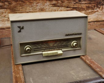 Radio receiver "Schaub lorenz loretta 30" - Vintage radio receiver - Old radio receiver - Transistor radio