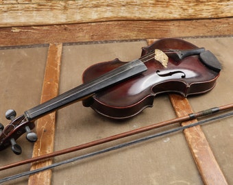 Old, Vintage musical instrument - Vintage European Violin By Dimitar Georgiev Kazanlak 1948