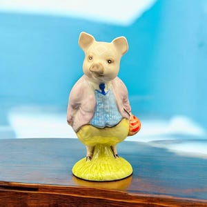 Beatrix Potter Royal Albert - Pigling Bland - F Warne and Co 1989 Vintage Figurine - Ornament 10.5cm Height - Gift