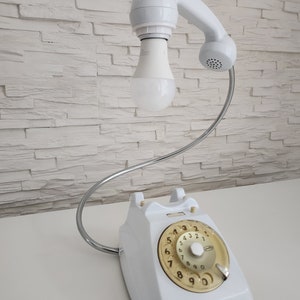 Lamp telephone