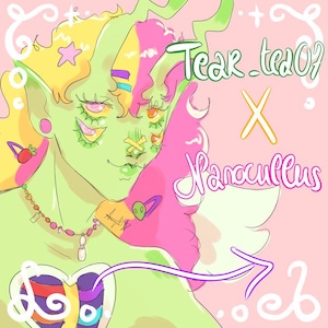 Op de afbeelding: Illustratie van een groenhuidig personage met meerdere ogen, versierd met roze, gele en paarse accenten. Het kunstwerk bevat de tekst "Tear_tea0?" en "X Nanocullus" op een roze achtergrond, met een decoratieve pijl.