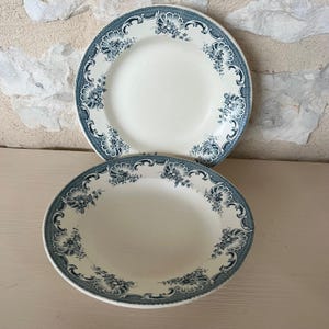 A Set of Two La Valliere Soup Plates