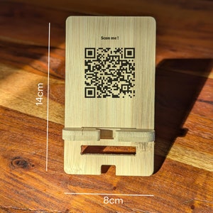 Personalisierter Bambus-Visitenkartenhalter mit QR-Code – perfekt für kleine Unternehmen!