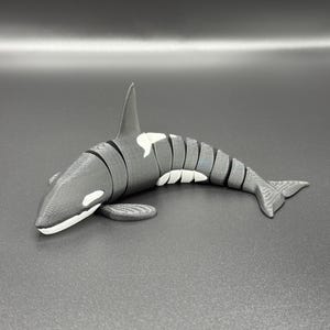 Orca preta e branca | Baleia assassina articulada | | Estatueta flexível de animal marinho