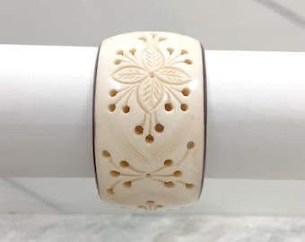 Handgesneden hars armband bloemen ivoor armband handgemaakte ambachtslieden sieraden voor vrouwen moderne mode-sieraden