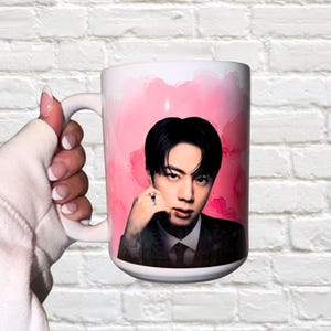 Arirang Jin Mug |BTS Member Vinyl Colors| Kim Seok-jin| Trendy Gifts| Viral| Gifts for Her| Coffee mug| Pink | K-pop| Birthday Gift| Army