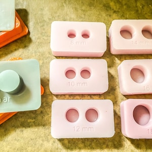 Moldes de silicona para tapones para la piel - Tapones con doble acampanado - 8-22 mm - Elige tu talla