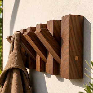 Porte-manteau moderne en forme de touches de piano – Décoration murale rustique de style ferme (Plan PDF)