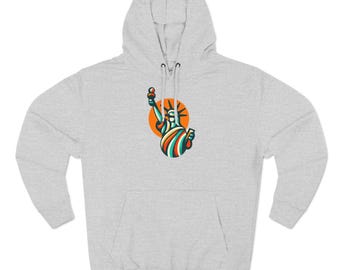 Retro 1970s Statue of Liberty Hoodie - Unisex Casual Wear Sweatshirt - Iconic American Landmark Gift for All Ages