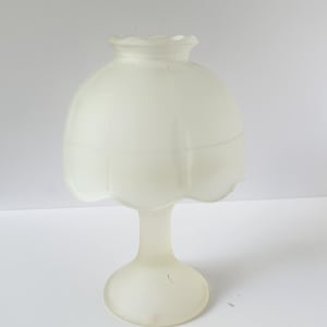 Lampe féerique vintage Westmoreland - Bougie lumineuse en verre satiné givré, blanc 7&quot; lueur clair de lune