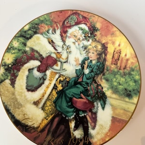 Vintage Avon &quot;The Wonder Of Christmas&quot; 1994 Porcelain Plate | 22K Gold Trim