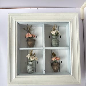 Bauernhaus Landhaus Shabby Chic kleine Rosen in Vasen Shadowbox 11,25 &quot;x 11,25&quot; 4 Vasen mit Rosen Vintage Blumenwandkunst, rustikales Cottage Dekor