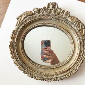 Vintage Wood & Plaster Oval Mirror with Cherub Accents – 11&quot; Ornate Wall Mirror – Romantic Victorian Cottagecore Home Decor