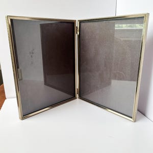 Vintage Gold Bi-Fold Photo Frame: Double Hinged 8x10 Metal Display