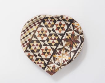 Heart Ring Dish, Hakone Yosegi-Zaiku Mini Tray, Wood Mosaic Jewelry Holder for Rings & Keys, Handcrafts Gift
