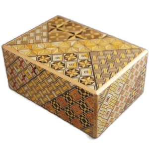 Caja de rompecabezas mediana de 4 a 21 pasos / Hakone Yosegi / 11,5 cm × 8,1 cm × 5 cm / Caja de madera para trucos / Colección de regalos de aniversario / Hecho a mano por artesanos