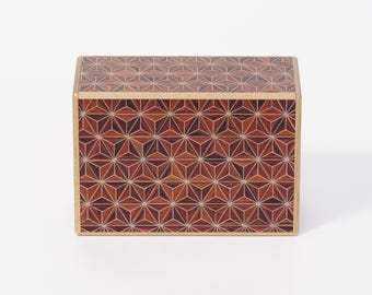 Hakone Puzzle Box 21-Step, Hemp Motif Pattern – Red | 4 Sun (4.6 in / 11.7 cm) | Japanese Wooden Secret Box, Himitsu-Bako