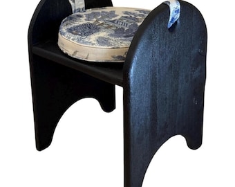 Shou Sugi Ban Eiche Kyoto Hocker - Liberty Custom Upholstery Handgefertigte britische Luxusmöbel