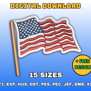Può includere: Un disegno ricamato della bandiera americana con strisce rosse e bianche e un campo blu di stelle. L'immagine include il testo "DOWNLOAD DIGITALE", "15 TAGLIE" e "+ DESIGN GRATUITO". Il design è disponibile nei formati VP3, EXP, HUS, DST, PES, PEC, JEF, EMB e XXX.