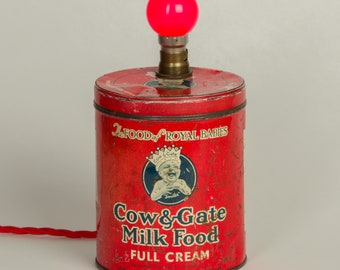 Lámpara de hojalata vintage Cow & Gate