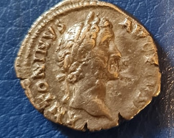 アントニヌス・ピウスのデナリウス 138 - 161AD