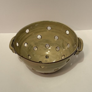 Berry Bowls - Handmade Ceramic