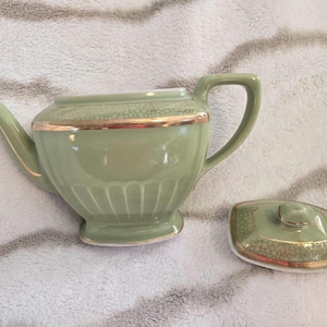 Vintage Hall Pottery theepot, 'Hollywood' 6-kops theepot met gouden accent.