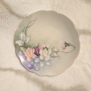 Vintage Decorative floral plate