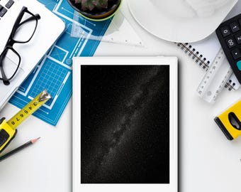 Starlit Milky Way Stretching Across the Cosmic Canvas | reMarkable 2 Sleep Screen, Supernote and BOOX Screensaver | PNG and PDF