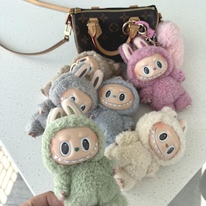 Labubu Aufregende Macaron Serie Puppe, Die Monster Handgemachte Blind Box Figur, Kawaii Vinyl Spielzeug, Sammlergeschenk, Überraschungs Taschenanhänger.