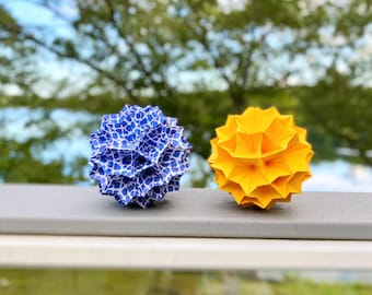 Handmade 3D Origami Sculpture – Geometric Paper Desk Decor
