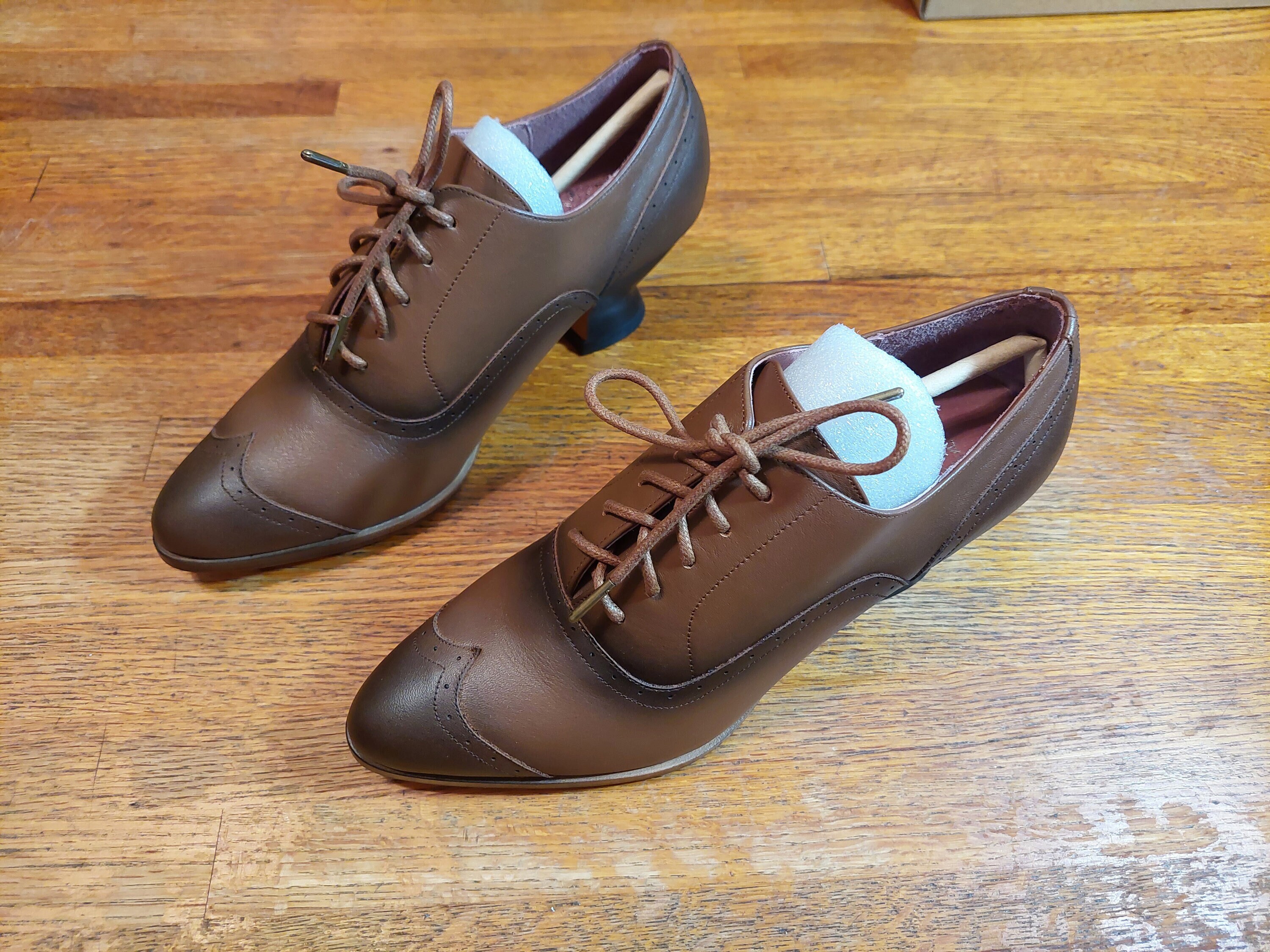 American Duchess Ladies Tan Lace Up Shoes American Duchess Tan