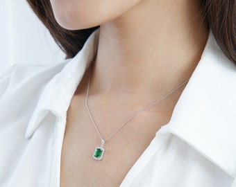 925 Sterling Silver Root Emerald Baguette Stone Necklace