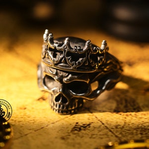 GOLD KID *BRASS KING-SKULL RING*