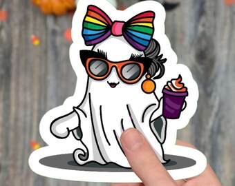 Adesivo carino kawaii LGBTQ Pride di Halloween / Adesivo adesivo Gay Pride / Adesivo olografico gay / Adesivo in vinile impermeabile / Ghost Iced Latte